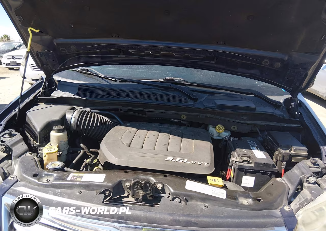 2014 Chrysler Town & Country Touring VIN:2C4RC1BG5ER446947 - 10
