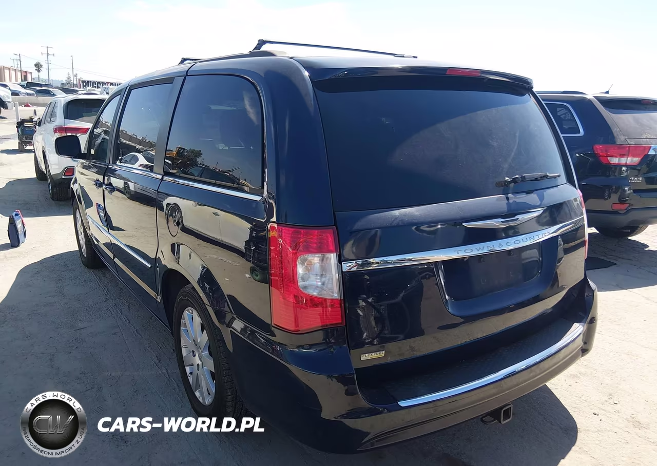 2014 Chrysler Town & Country Touring VIN:2C4RC1BG5ER446947 - 3