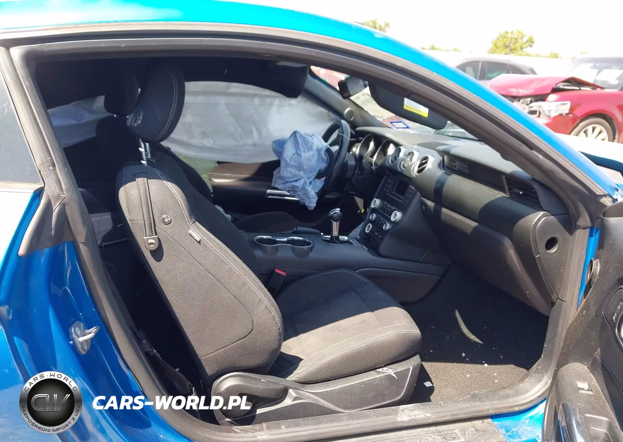 2020 Ford Mustang Ecoboost Fastback VIN:1FA6P8THXL5114123 - 5