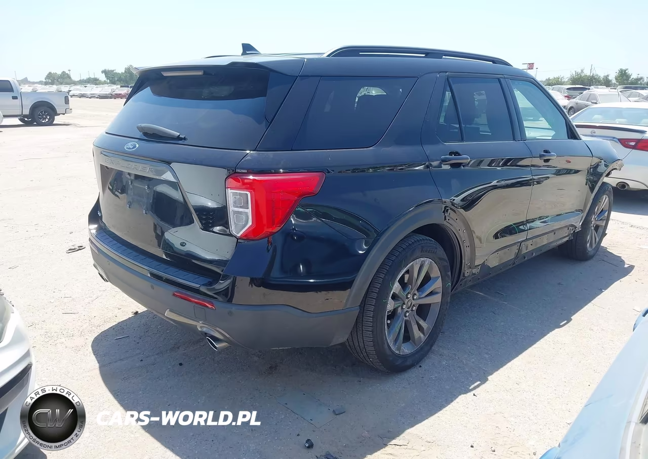 2023 Ford Explorer Xlt VIN:1FMSK7DH9PGA95876 - 4