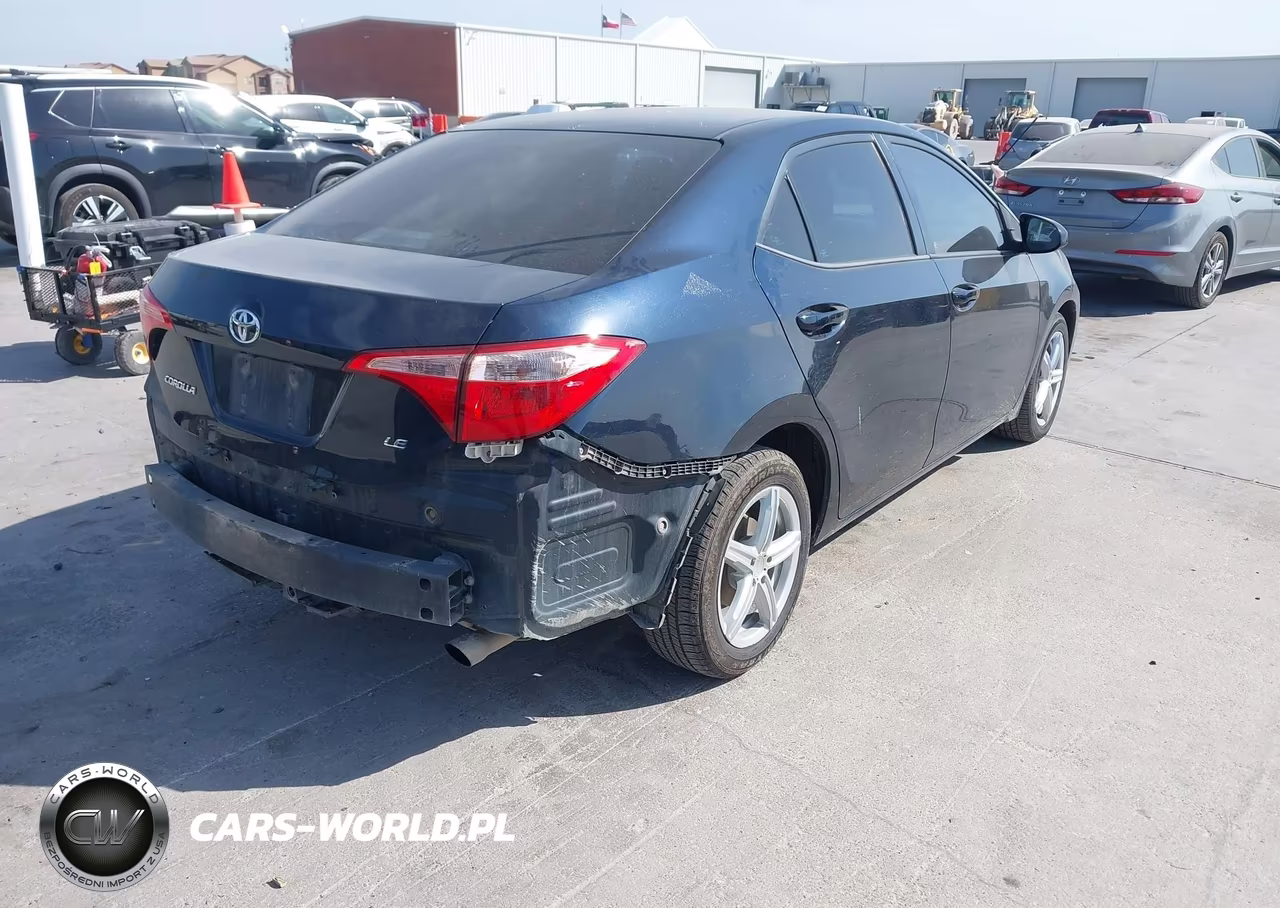 2017 Toyota Corolla Le VIN:2T1BURHE5HC814597 - 4