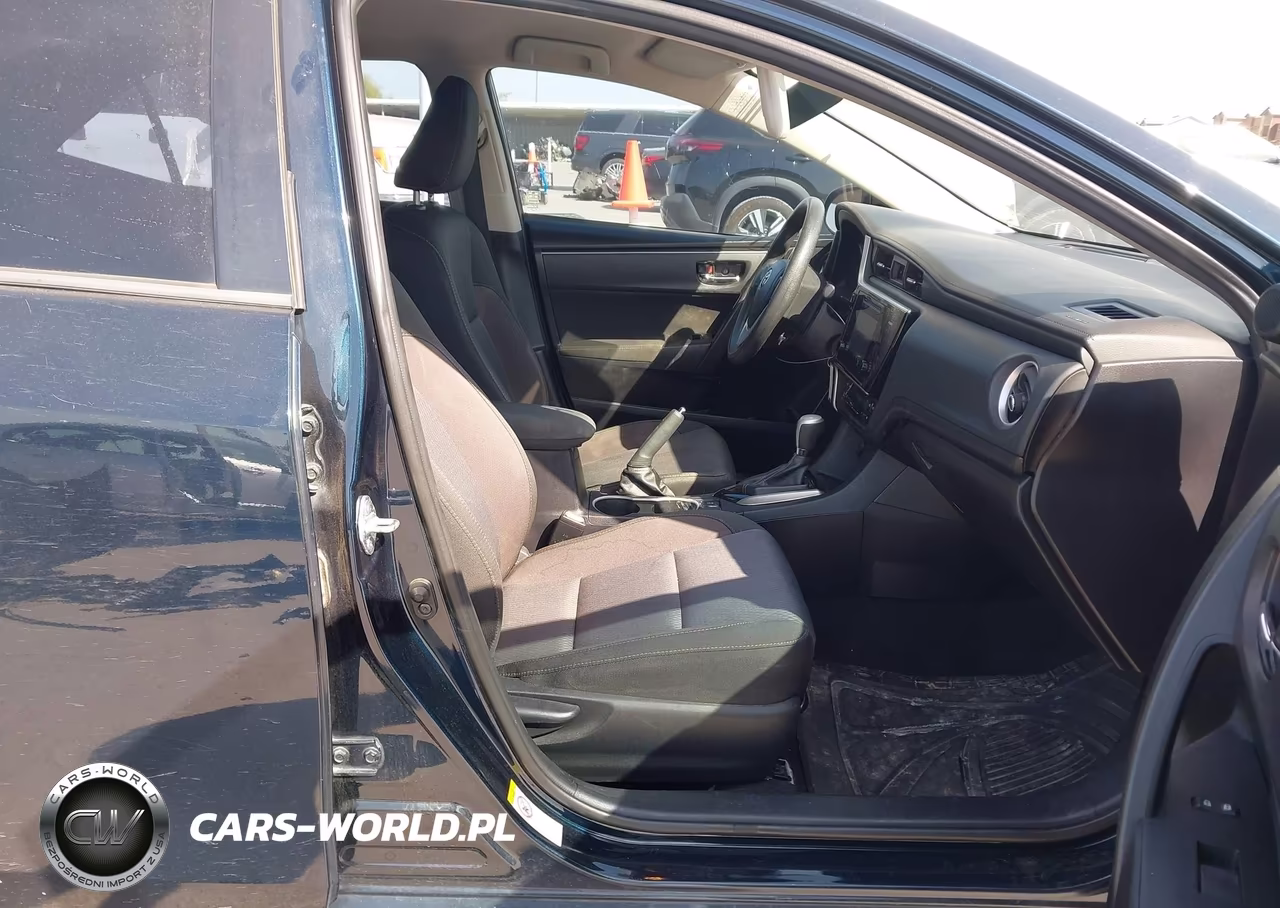 2017 Toyota Corolla Le VIN:2T1BURHE5HC814597 - 5