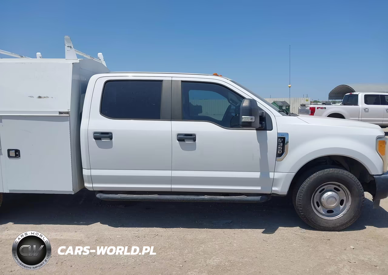 2017 Ford F-350 Chassis Xl VIN:1FD7W3E62HED87205 - 13
