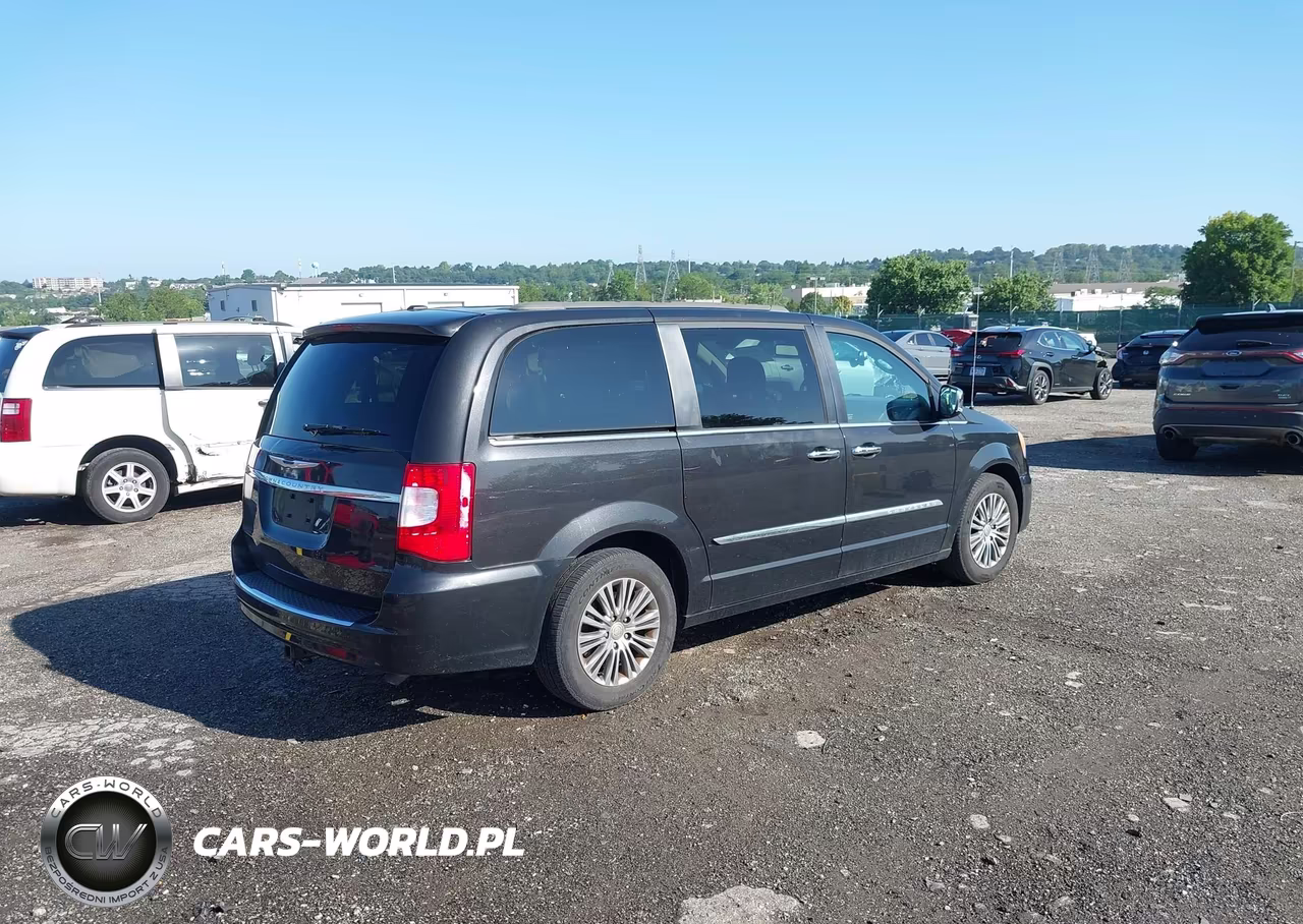 2014 Chrysler Town & Country Touring-L VIN:2C4RC1CG6ER303892 - 4