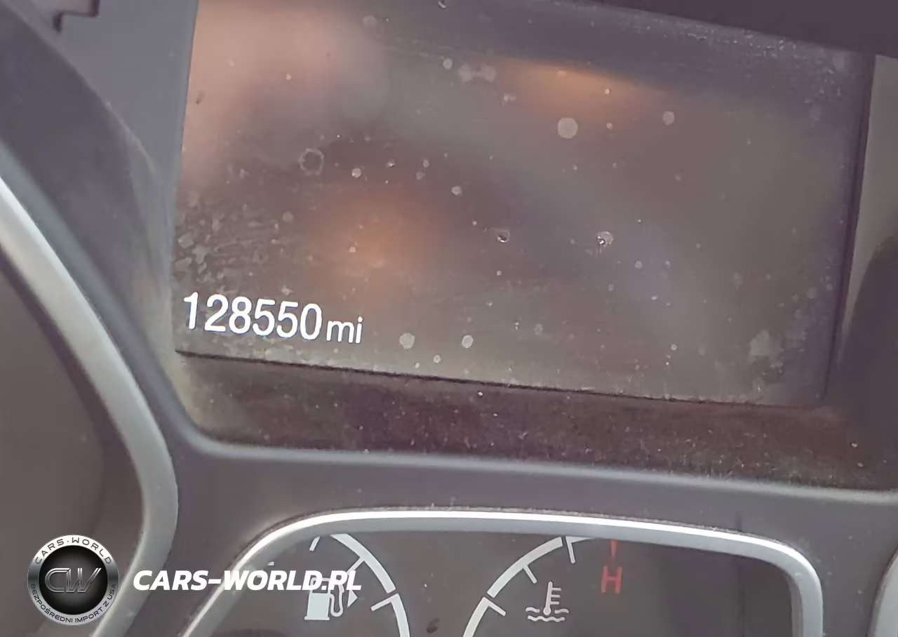2015 Ford Focus Se VIN:1FADP3K21FL213744 - 7