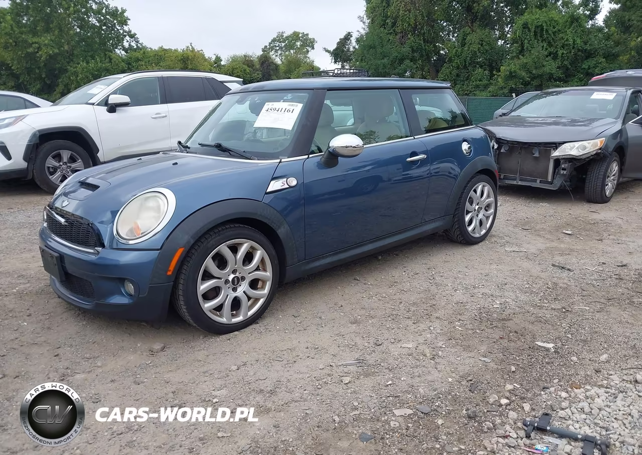 2010 Mini Cooper S VIN:WMWMF7C56ATX43873 - 2