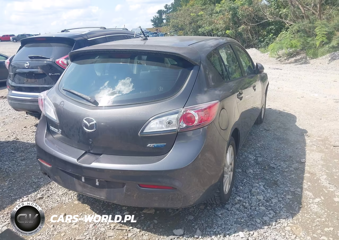 2013 Mazda Mazda3 I Touring VIN:JM1BL1L74D1813565 - 4
