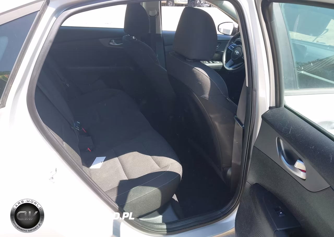 2019 Kia Forte Lxs VIN:3KPF24AD4KE134081 - 8