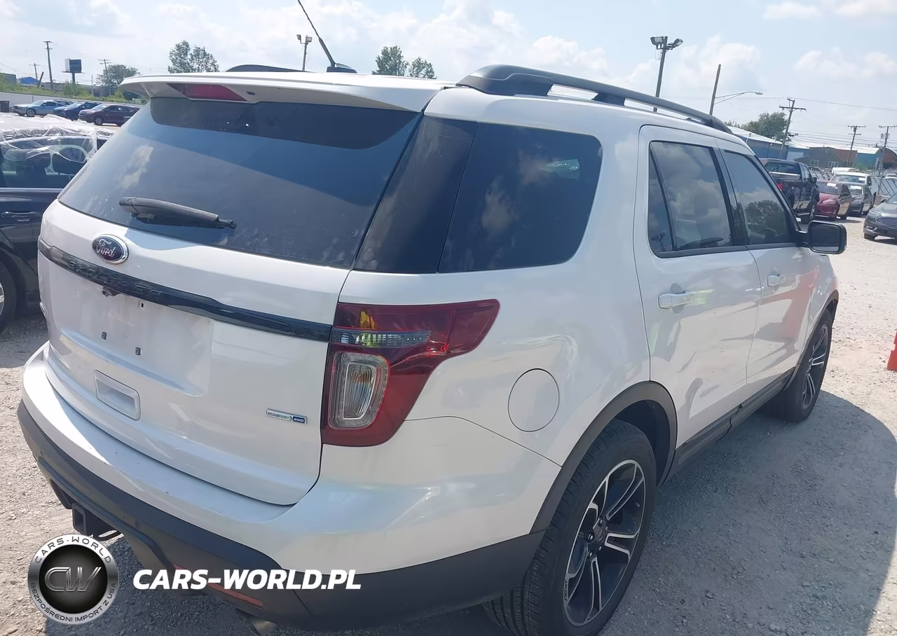 2015 Ford Explorer Sport VIN:1FM5K8GT5FGA83919 - 4