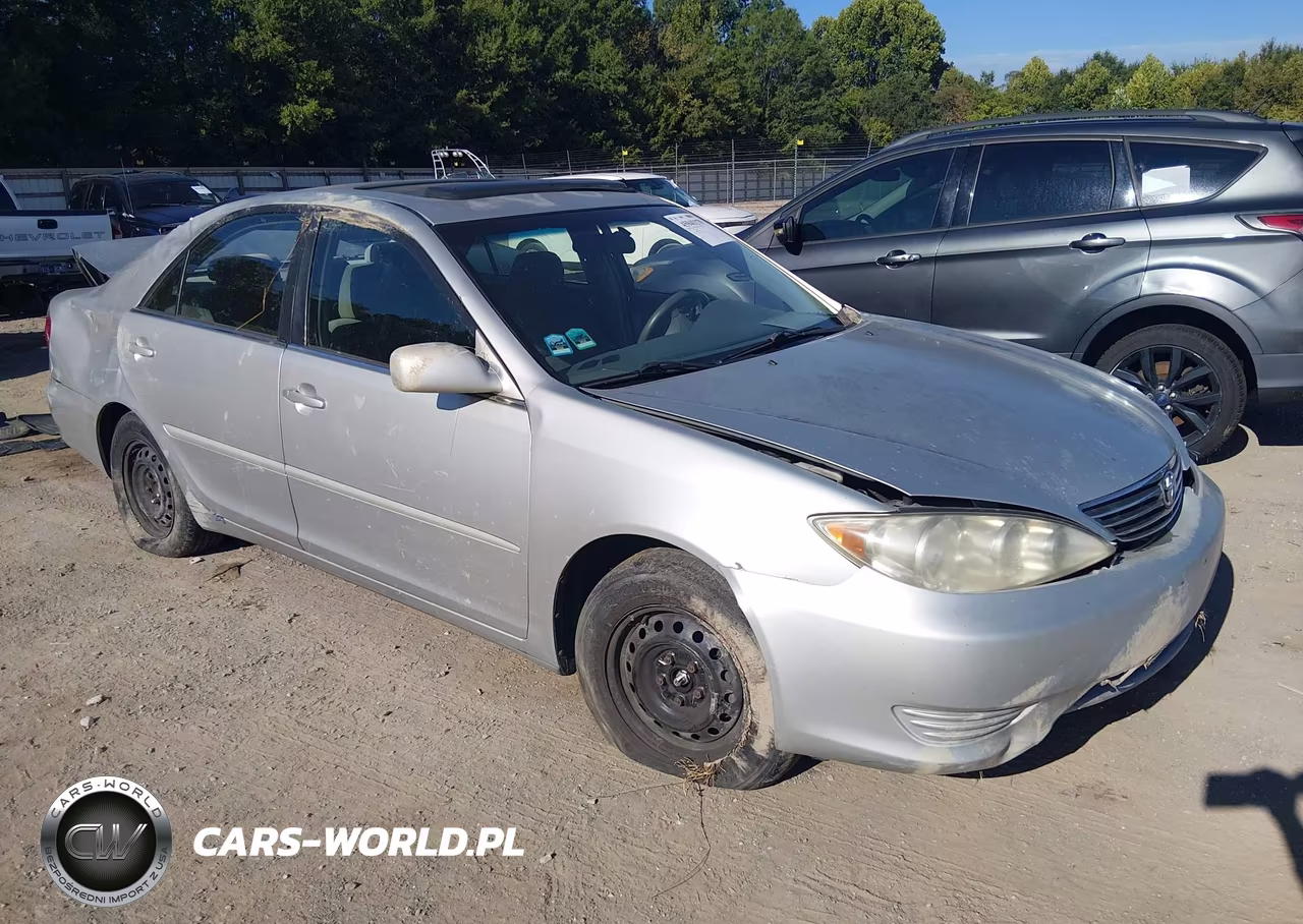 2005 Toyota Camry Le VIN:4T1BE32K25U957543 - 1