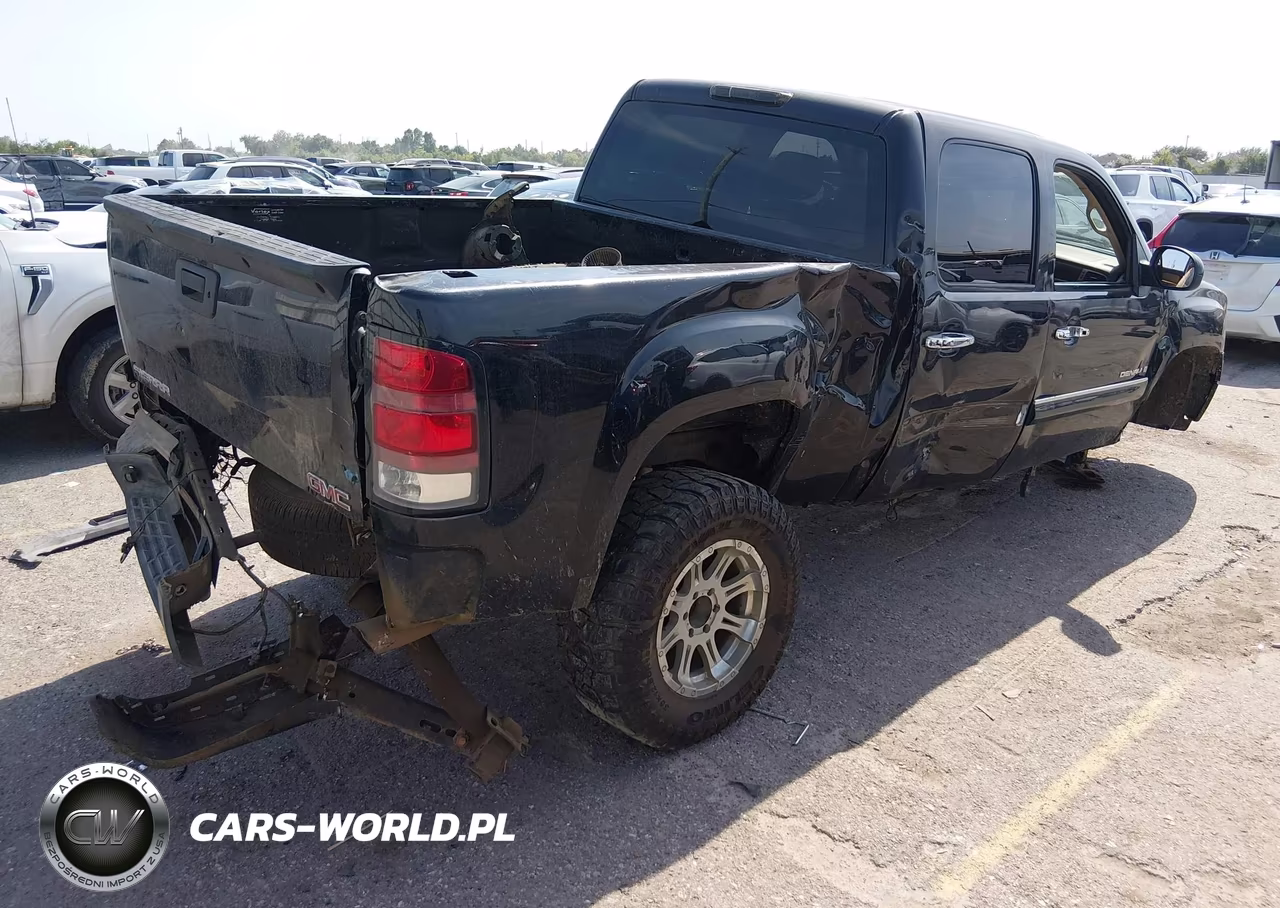 2008 GMC Sierra 1500 Denali VIN:2GTEK638181323882 - 4