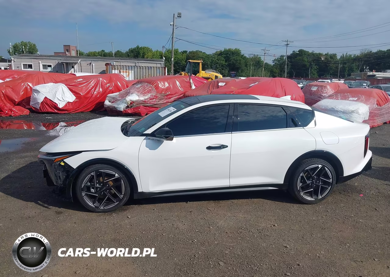 2025 Kia K4 Gt-Line VIN:3KPFW4DE7SE241960 - 14