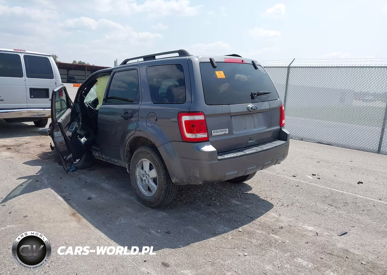 2010 Ford Escape Xlt VIN:1FMCU0D7XAKA63522 - 3