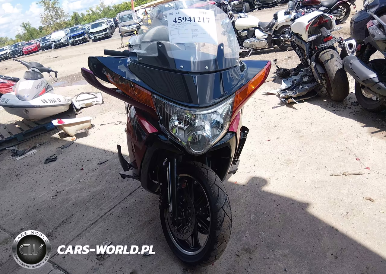 2012 Victory Motorcycles Vision Tour VIN:5VPSW36N7C3002974 - 5