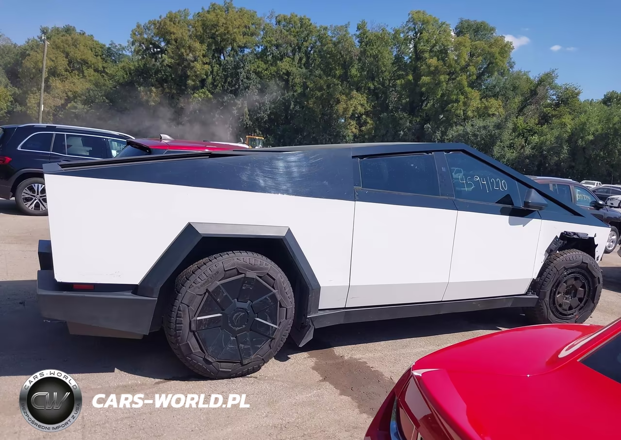 2024 Tesla Cybertruck All-Wheel Drive VIN:7G2CEHED1RA035678 - 14