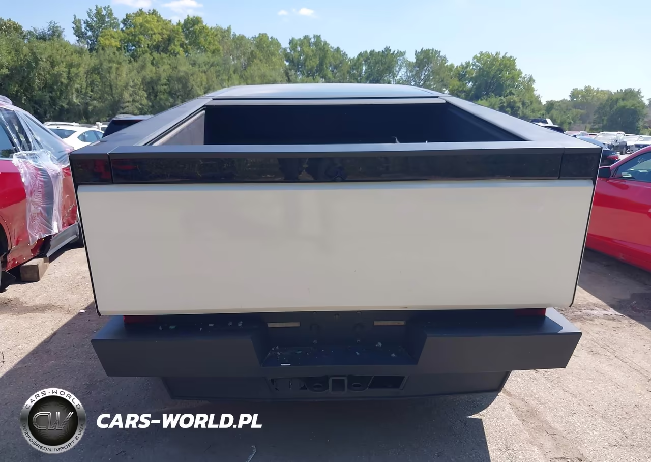 2024 Tesla Cybertruck All-Wheel Drive VIN:7G2CEHED1RA035678 - 17