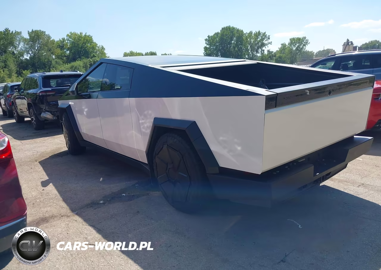 2024 Tesla Cybertruck All-Wheel Drive VIN:7G2CEHED1RA035678 - 3