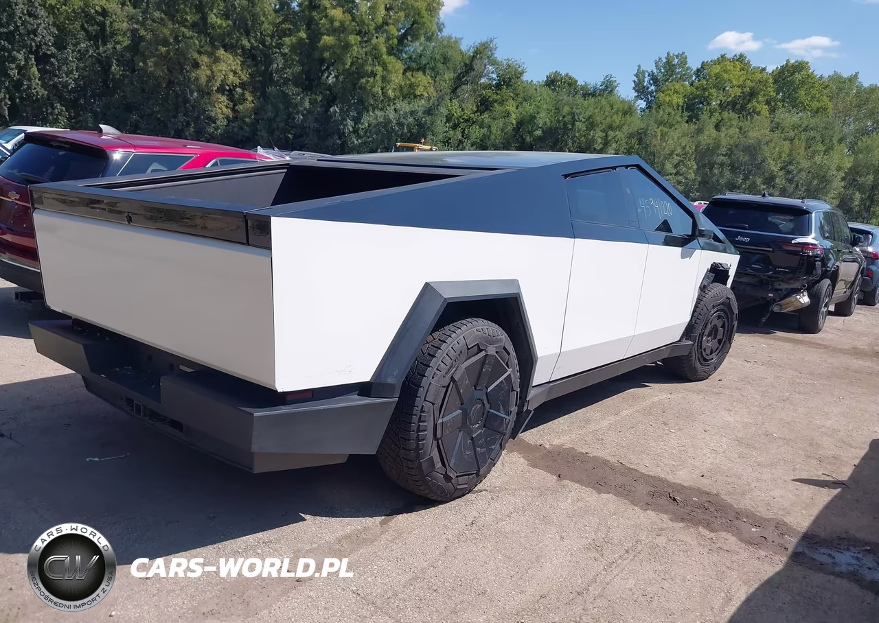 2024 Tesla Cybertruck All-Wheel Drive VIN:7G2CEHED1RA035678 - 4
