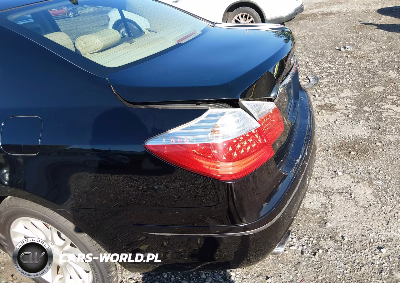 2010 Hyundai Genesis 3.8 VIN:KMHGC4DE8AU074484 - 12