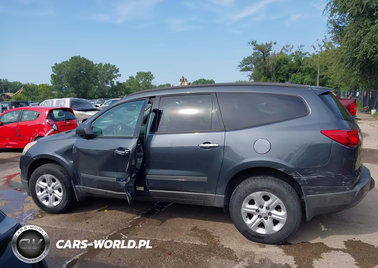 2011 Chevrolet Traverse Ls VIN:1GNKRFED4BJ323260 - 14