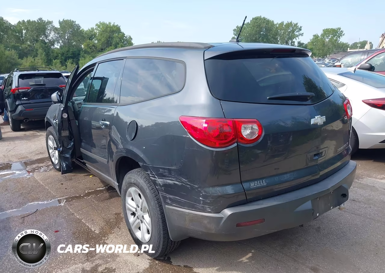 2011 Chevrolet Traverse Ls VIN:1GNKRFED4BJ323260 - 3