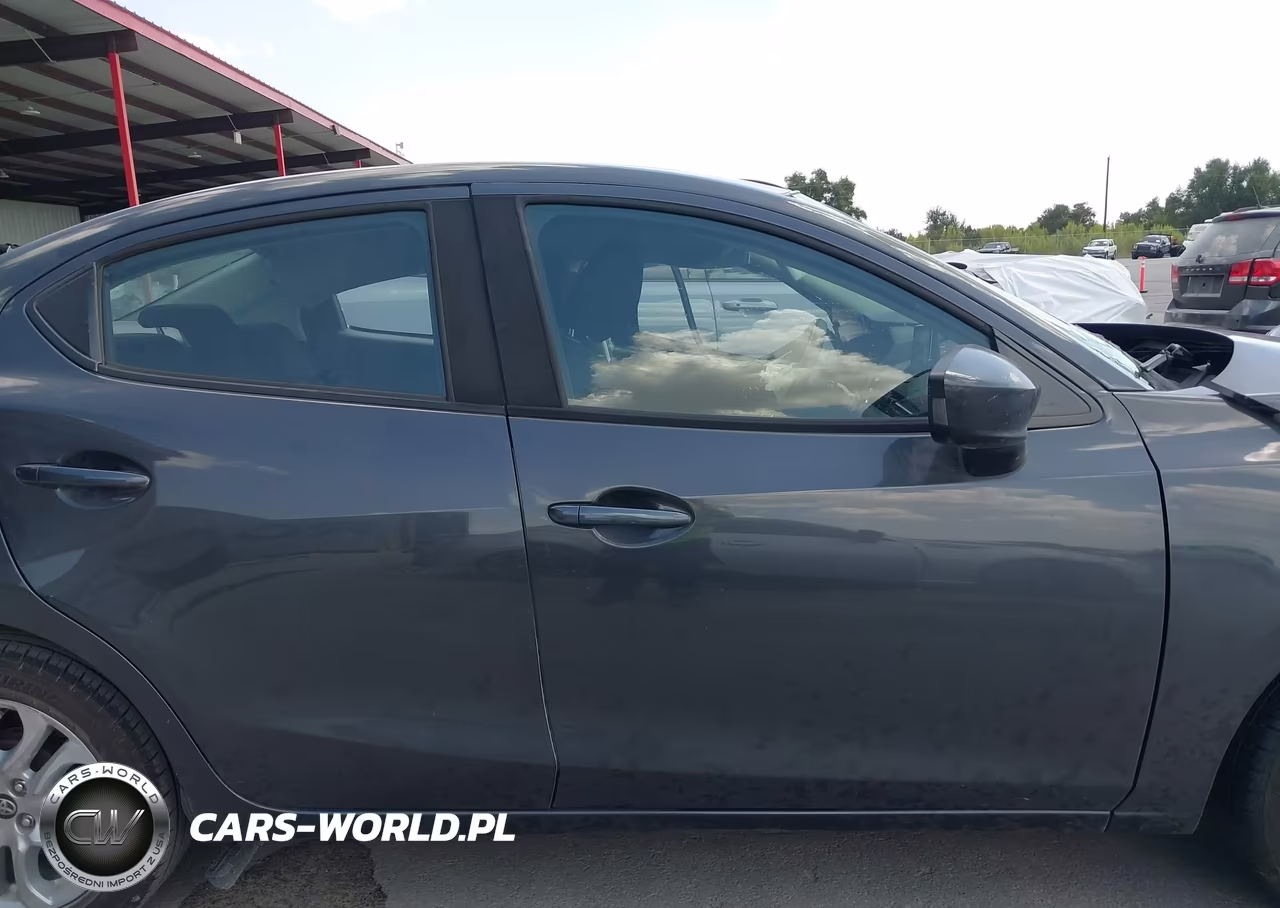 2018 Toyota Yaris Ia VIN:3MYDLBYV6JY321540 - 13