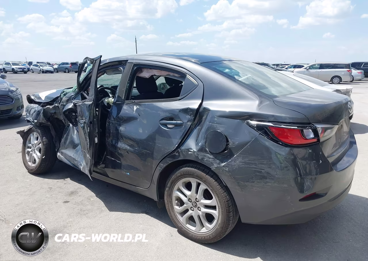 2018 Toyota Yaris Ia VIN:3MYDLBYV6JY321540 - 18