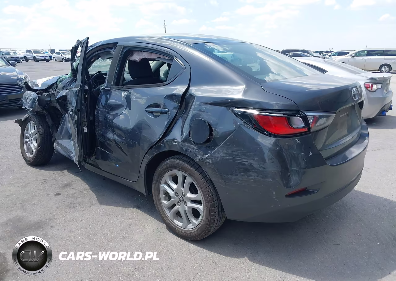 2018 Toyota Yaris Ia VIN:3MYDLBYV6JY321540 - 3