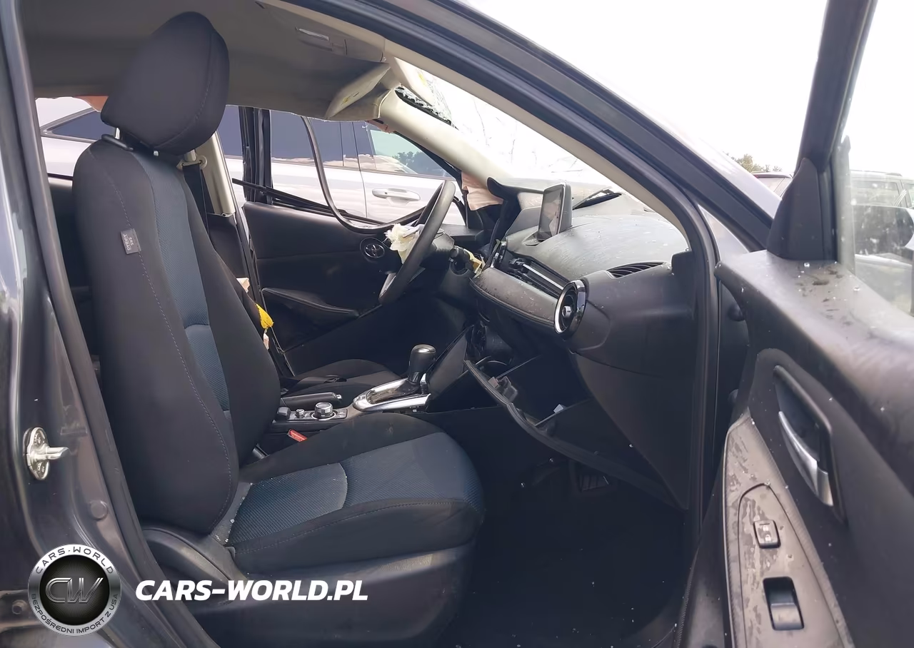2018 Toyota Yaris Ia VIN:3MYDLBYV6JY321540 - 5