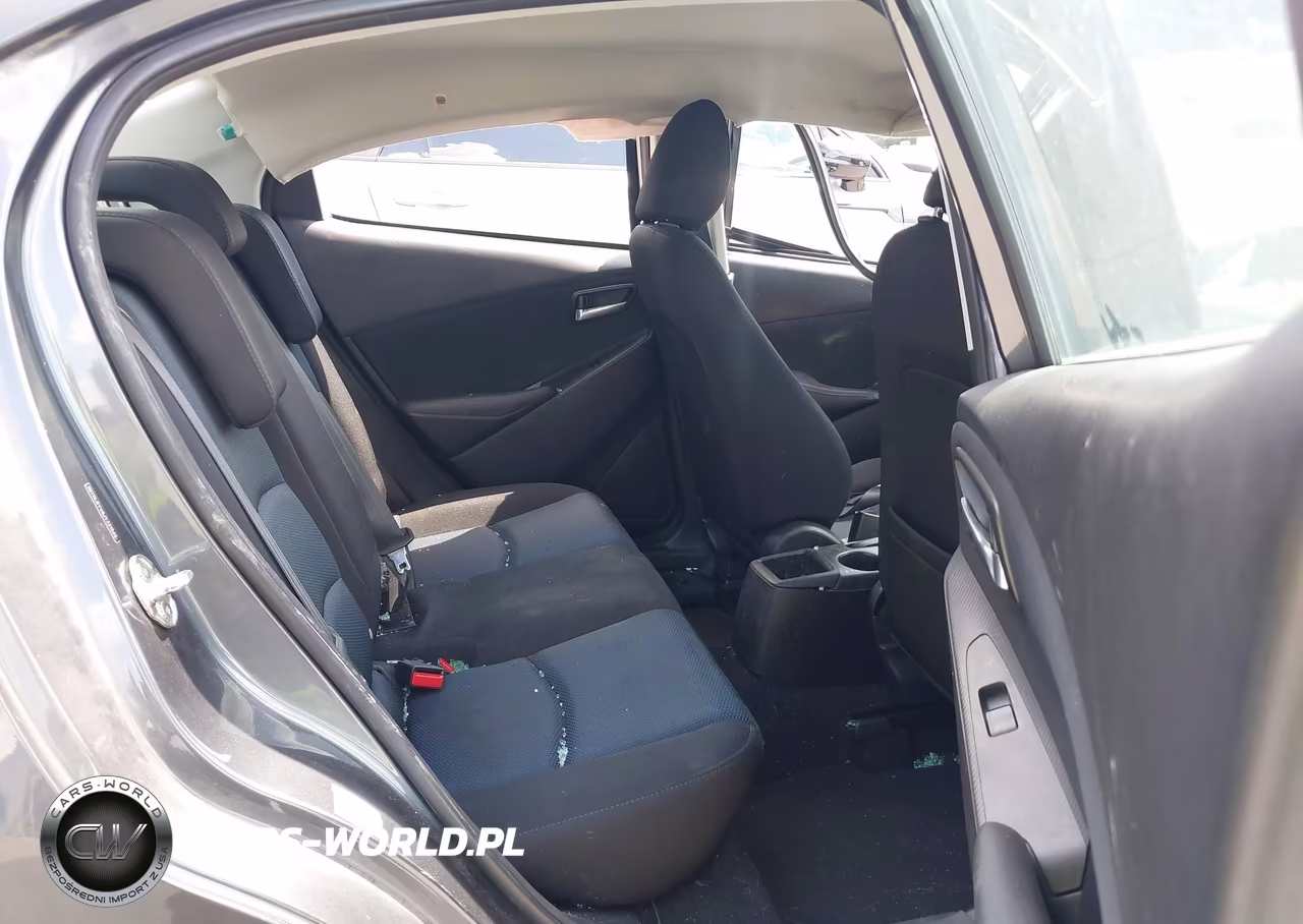 2018 Toyota Yaris Ia VIN:3MYDLBYV6JY321540 - 8