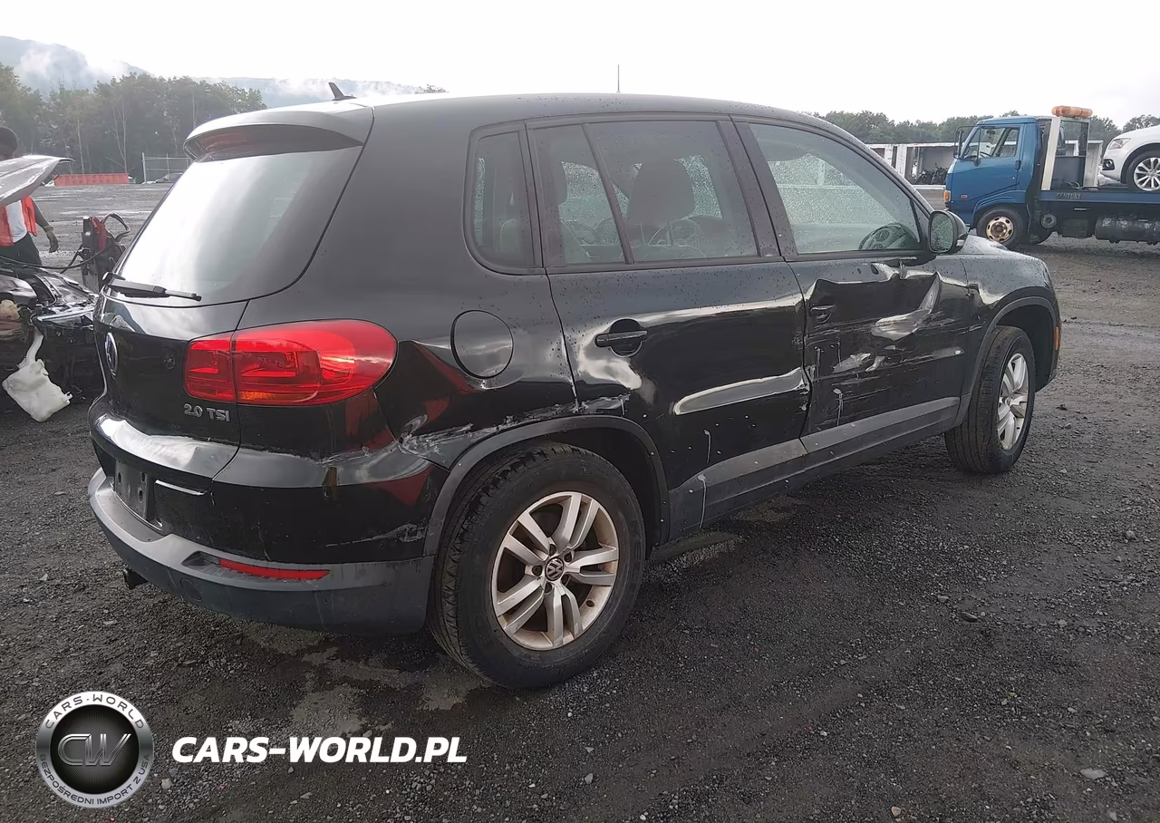 2012 Volkswagen Tiguan Le VIN:WVGAV7AX3CW568640 - 4
