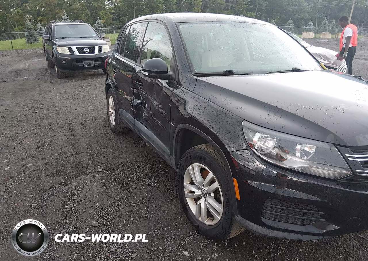 2012 Volkswagen Tiguan Le VIN:WVGAV7AX3CW568640 - 6