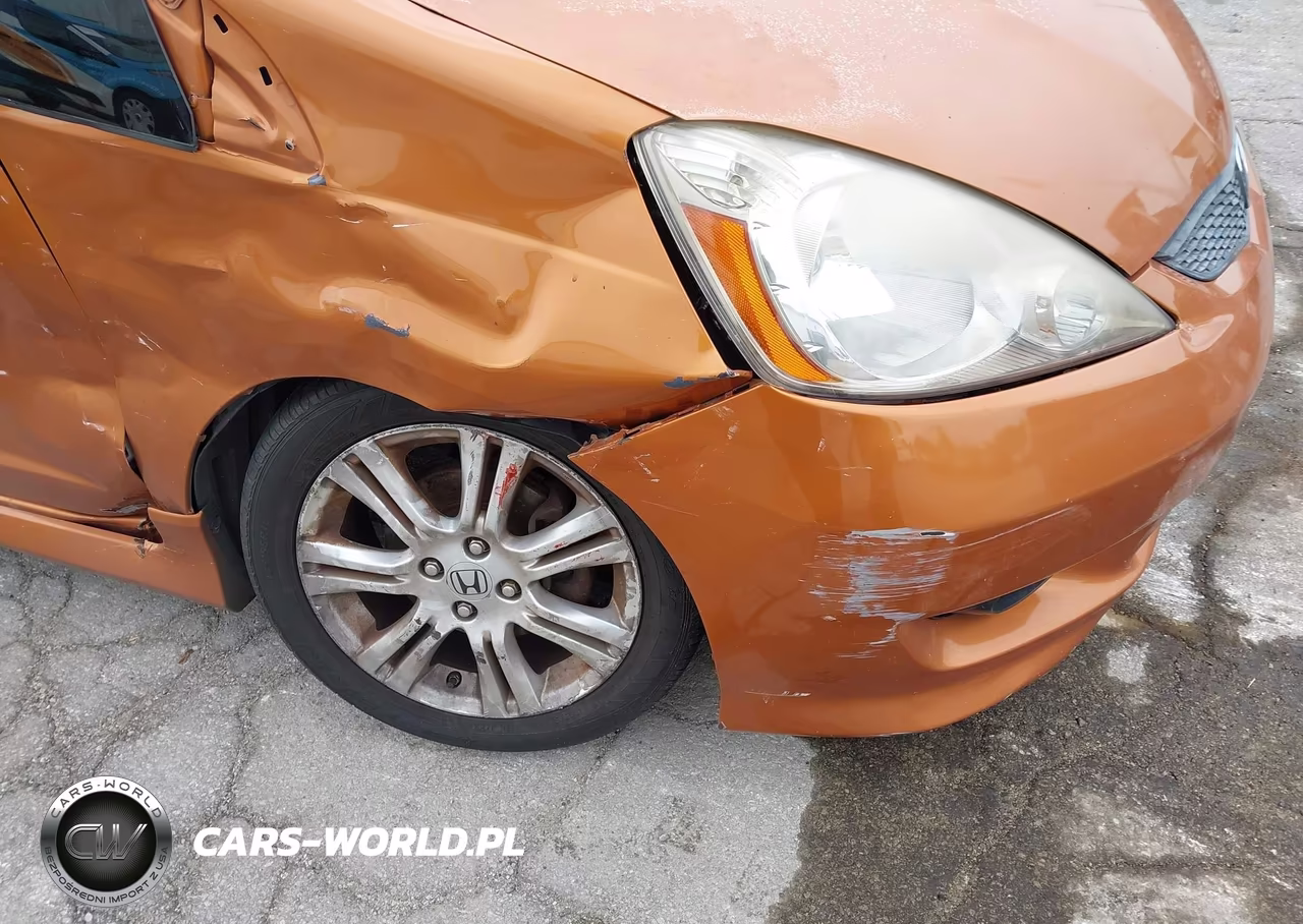 2010 Honda Fit Sport VIN:JHMGE8H43AS003050 - 6