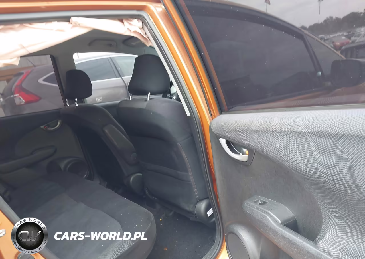 2010 Honda Fit Sport VIN:JHMGE8H43AS003050 - 8