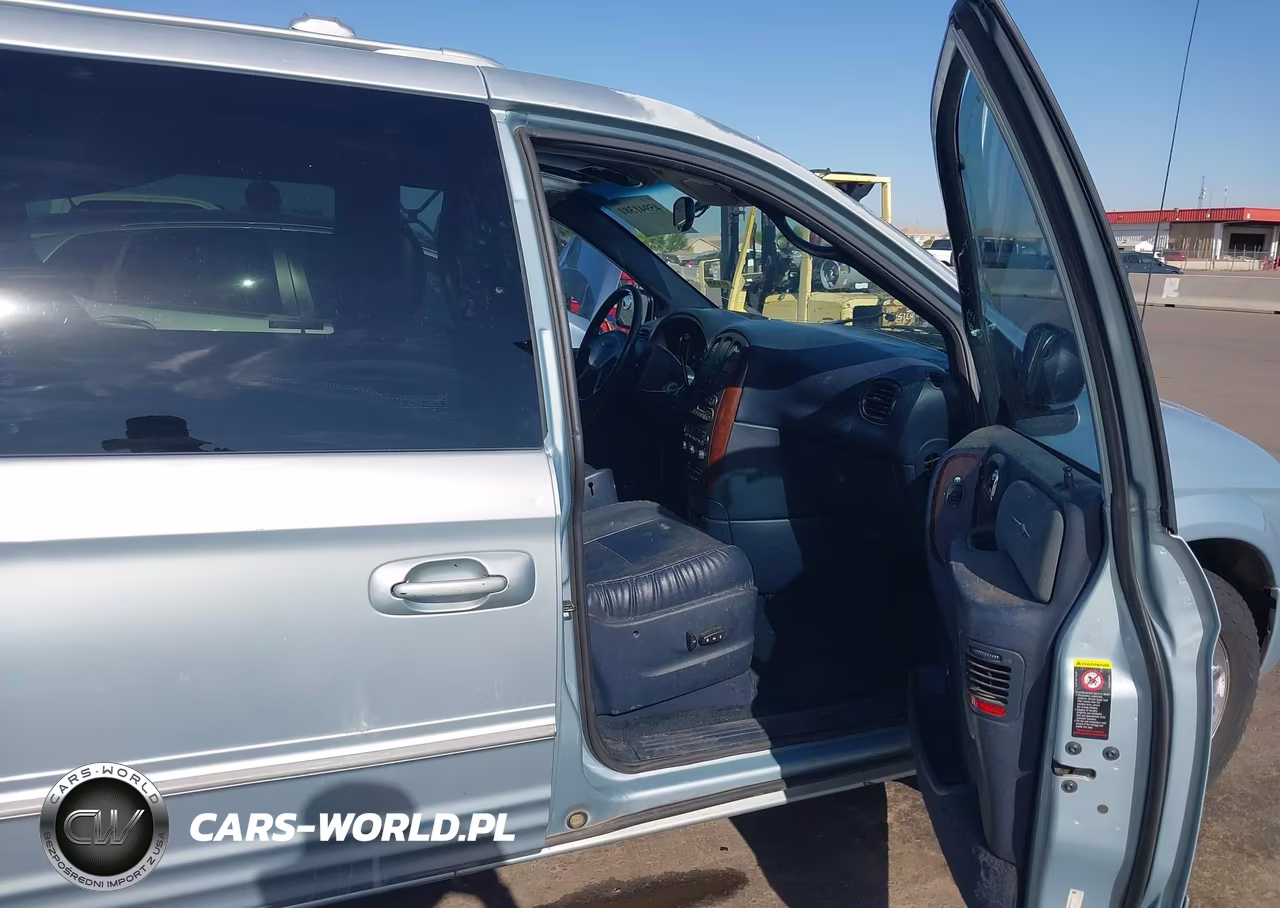 2001 Chrysler Town & Country Limited VIN:2C8GP64L01R309653 - 5