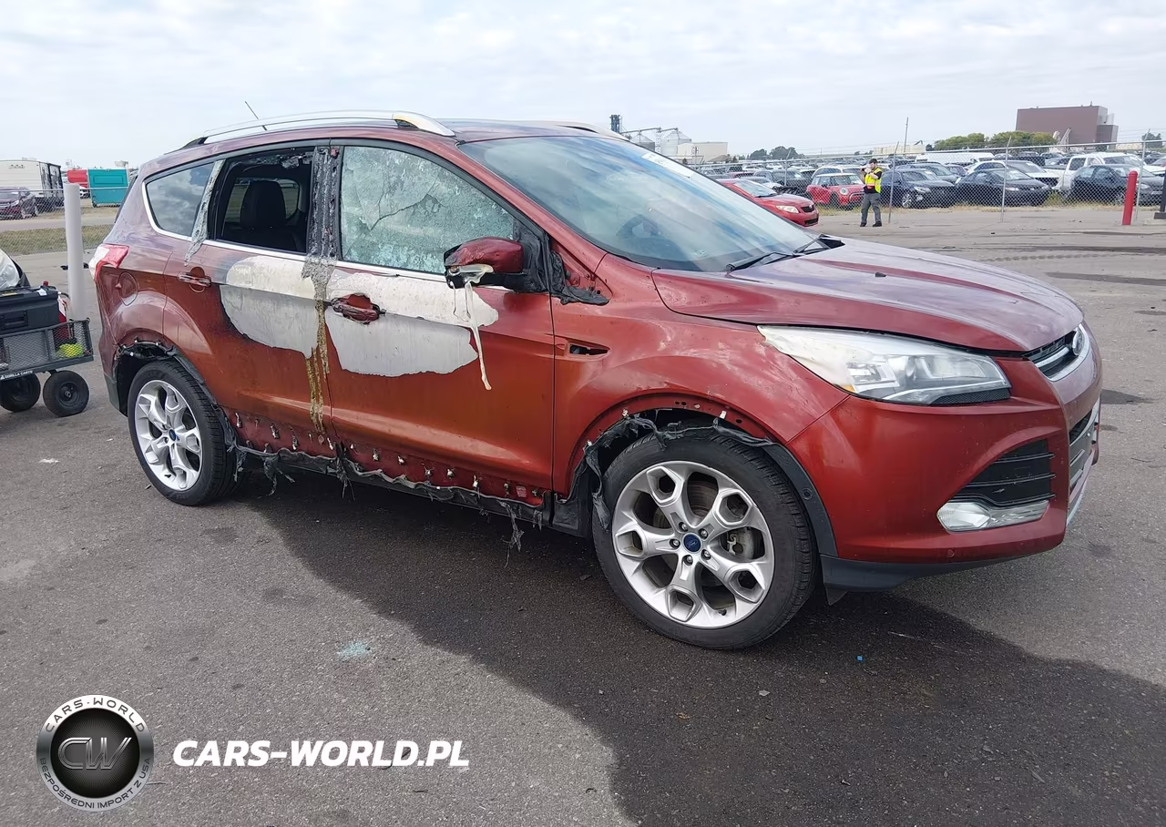 2016 Ford Escape Titanium – zdjęcie 1 z 11