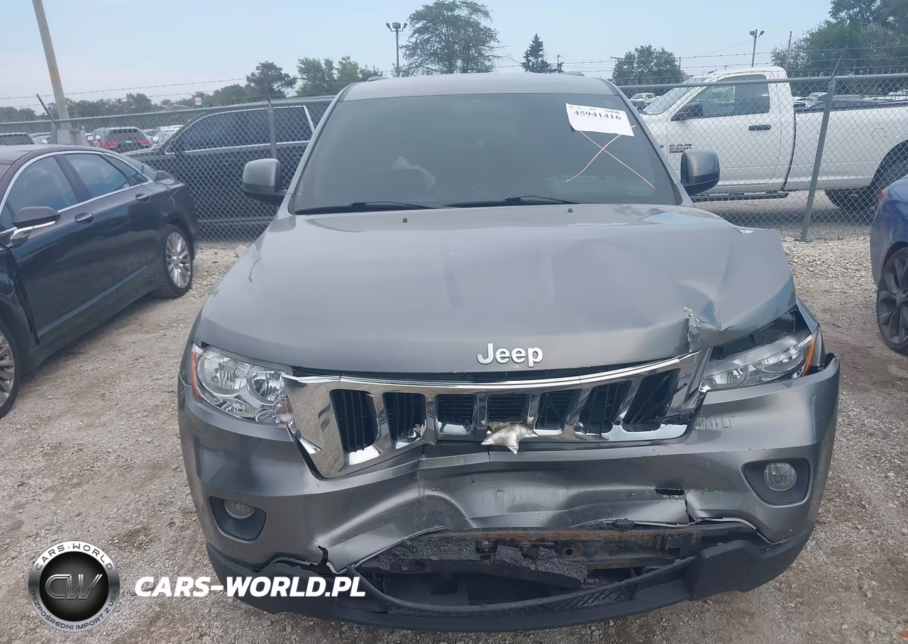 2013 Jeep Grand Cherokee Laredo VIN:1C4RJFAG0DC583841 - 12