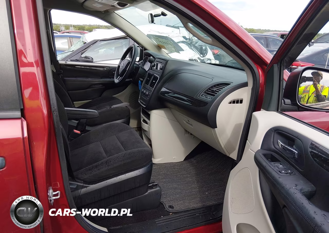 2014 Dodge Grand Caravan American Value Pkg VIN:2C4RDGBG1ER465818 - 5
