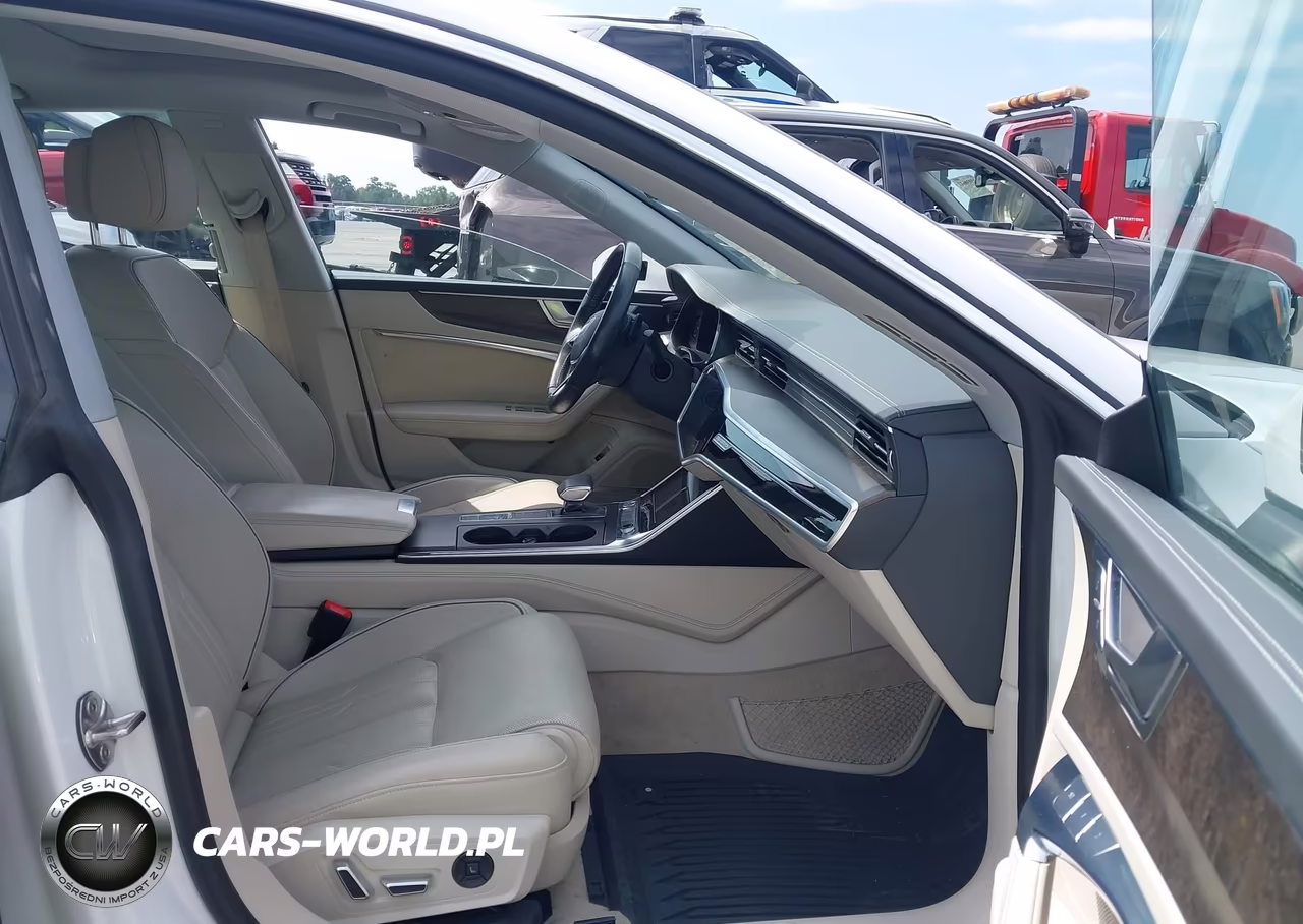 2019 Audi A7 55 Premium VIN:WAUV2AF25KN088853 - 5