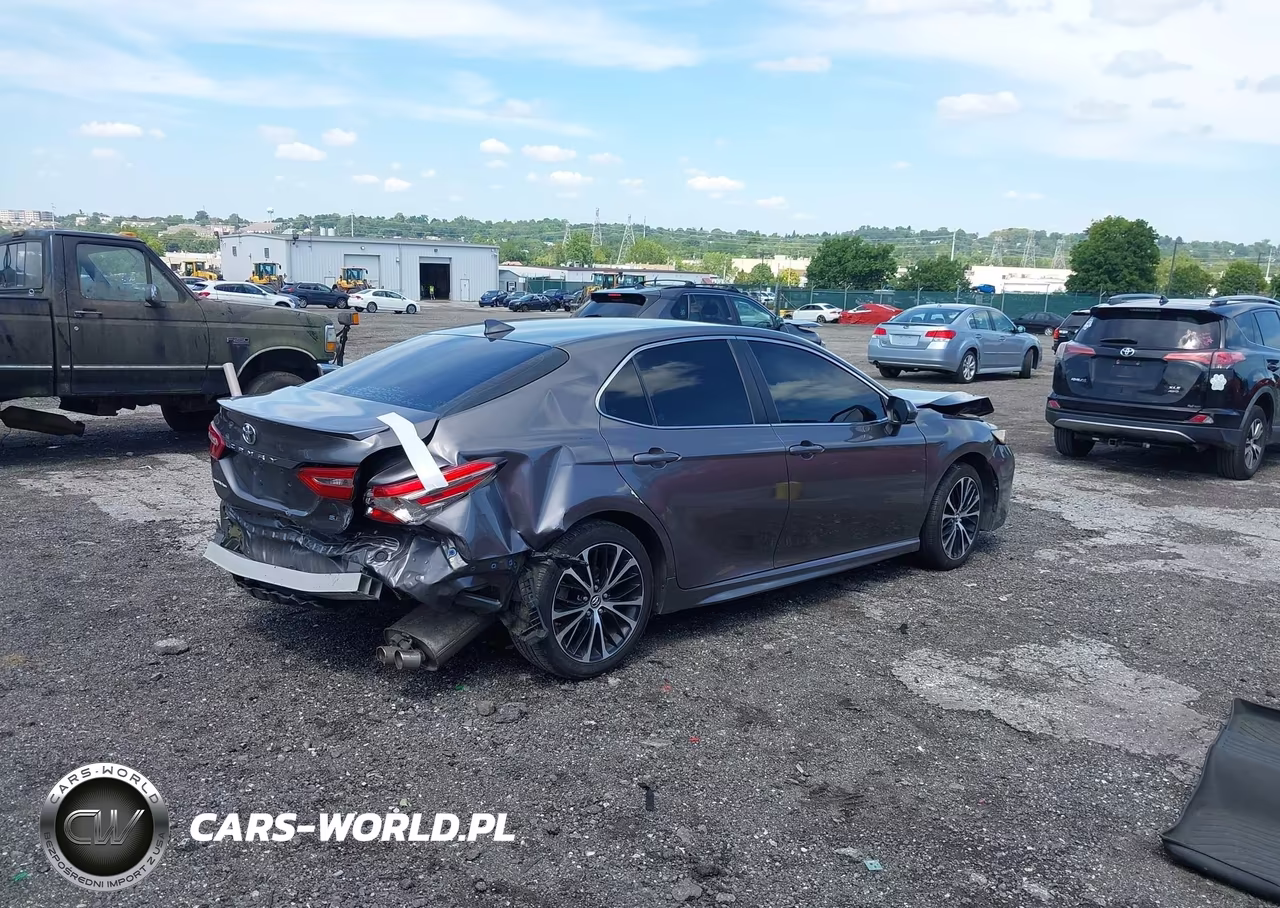 2019 Toyota Camry Se VIN:4T1B11HKXKU271236 - 4