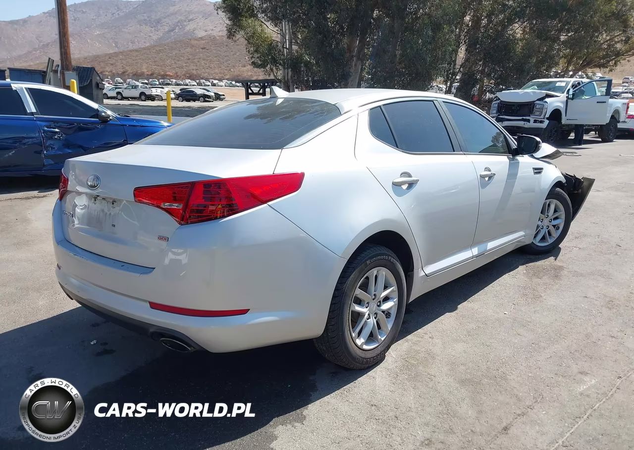 2013 Kia Optima Lx VIN:5XXGM4A7XDG221762 - 4