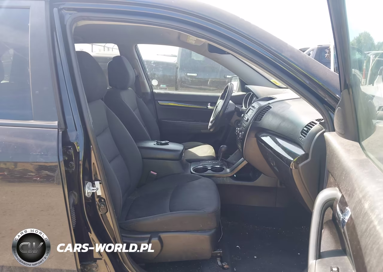 2011 Kia Sorento Lx VIN:5XYKTDA11BG159931 - 5