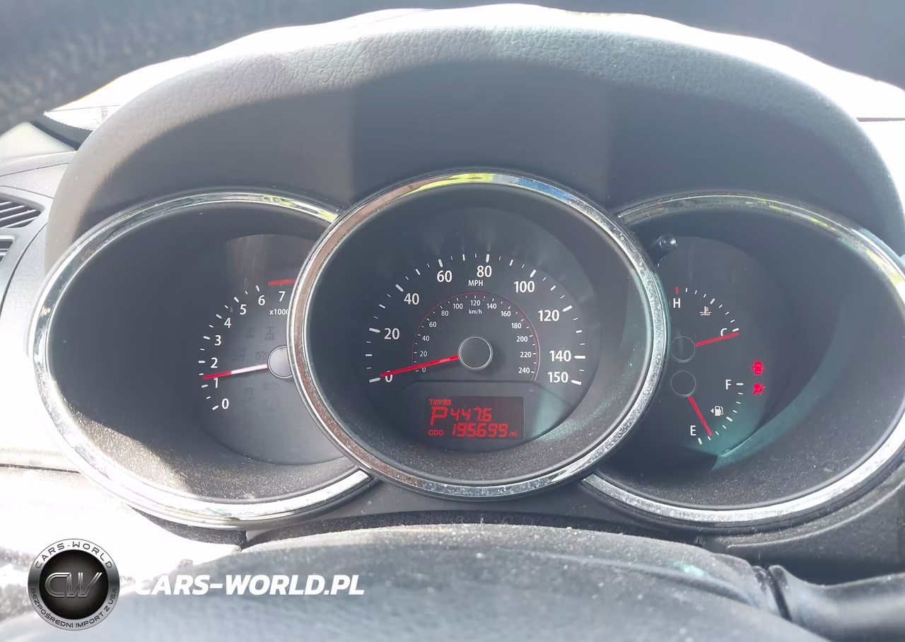 2011 Kia Sorento Lx VIN:5XYKTDA11BG159931 - 7