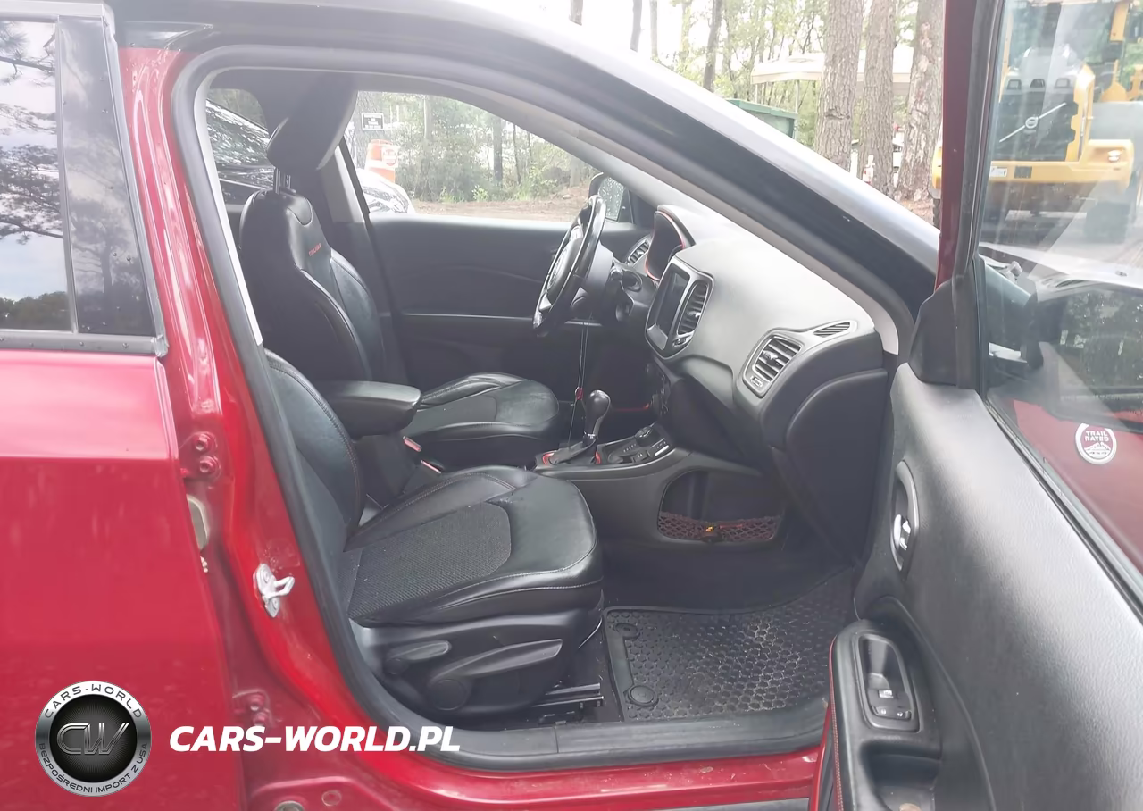 2020 Jeep Compass Trailhawk 4X4 VIN:3C4NJDDB1LT118975 - 5