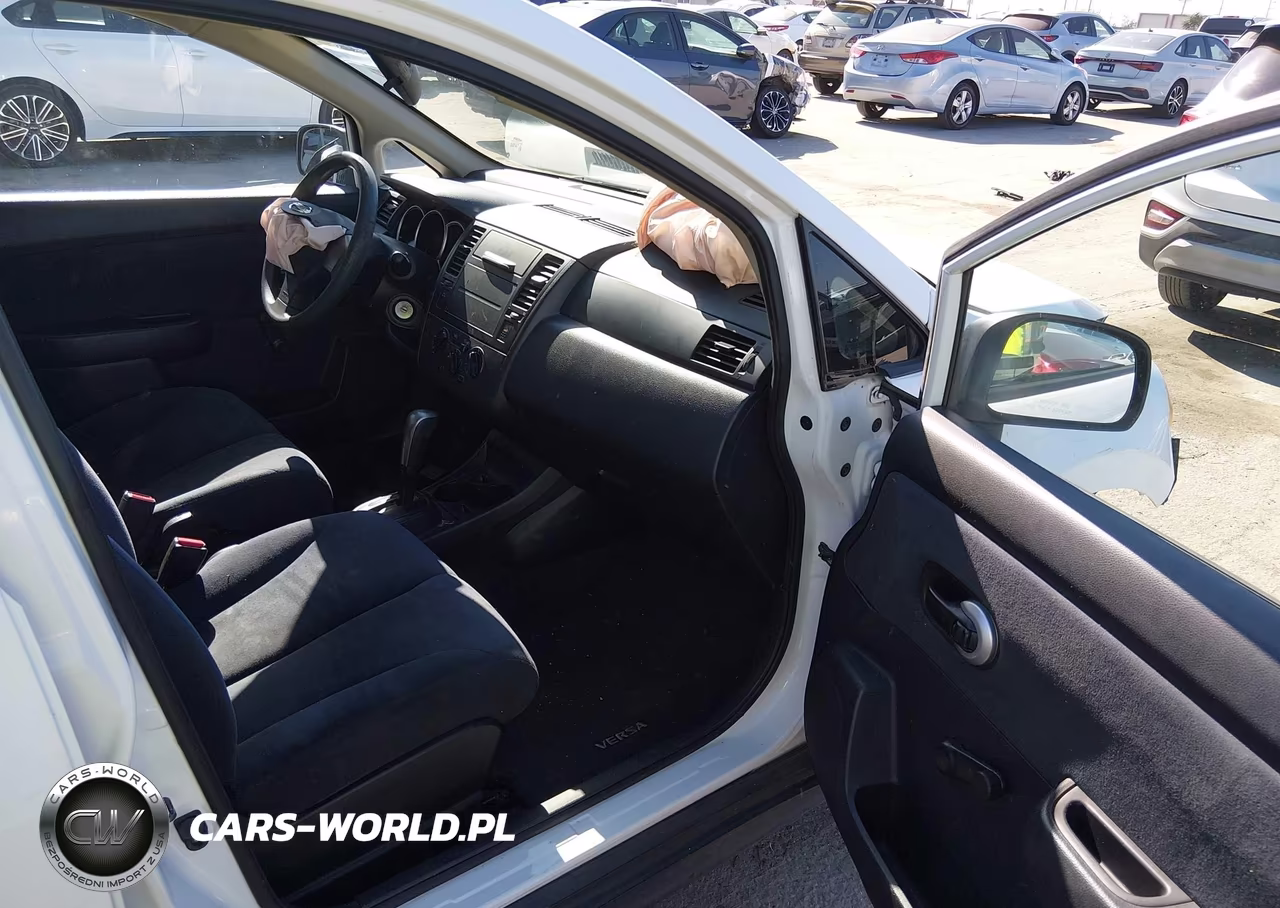 2011 Nissan Versa 1.6 VIN:3N1CC1AP6BL421476 - 5