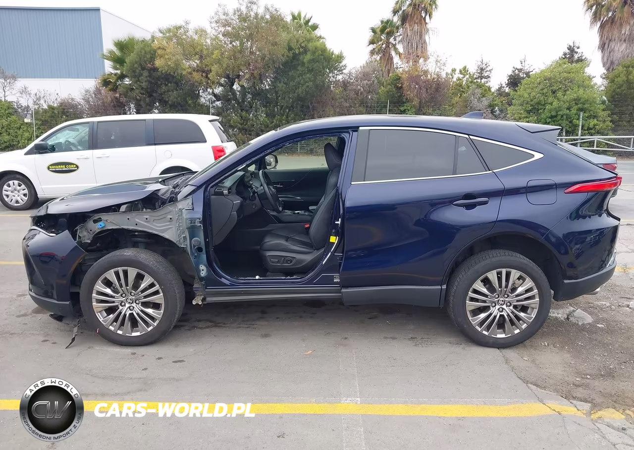 2021 Toyota Venza Limited VIN:JTEAAAAHXMJ047981 - 14