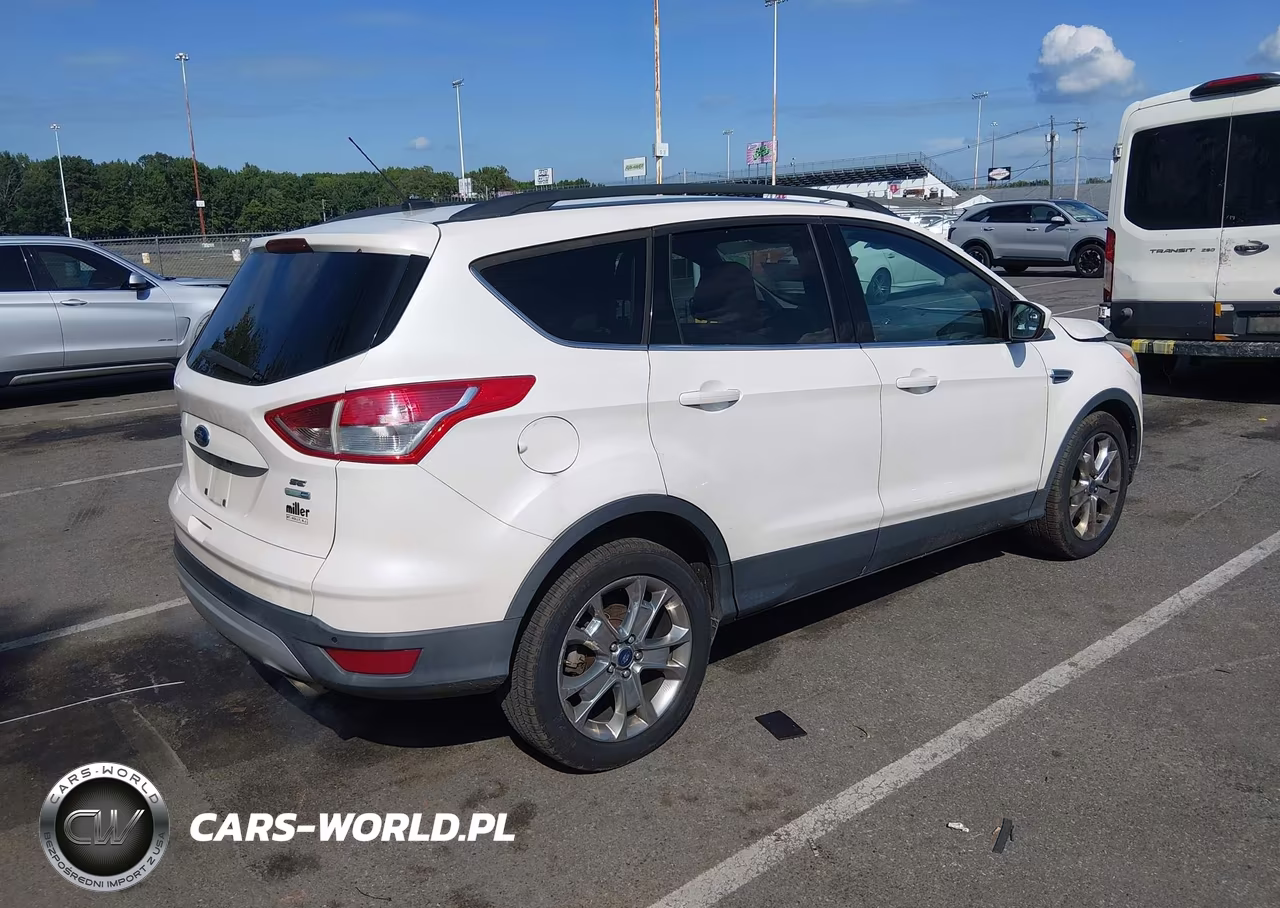 2015 Ford Escape Se VIN:1FMCU9G93FUA86590 - 4