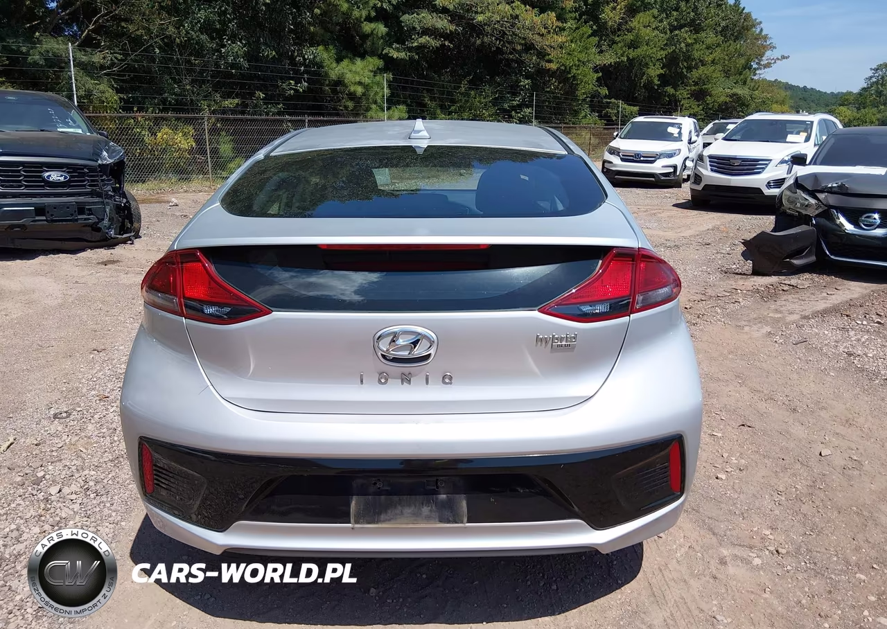 2018 Hyundai Ioniq Hybrid Blue VIN:KMHC65LC4JU075580 - 16
