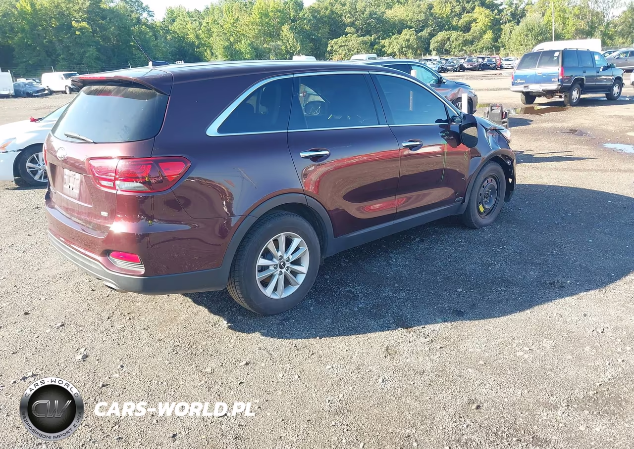 2019 Kia Sorento 2.4L Lx VIN:5XYPGDA3XKG554332 - 4