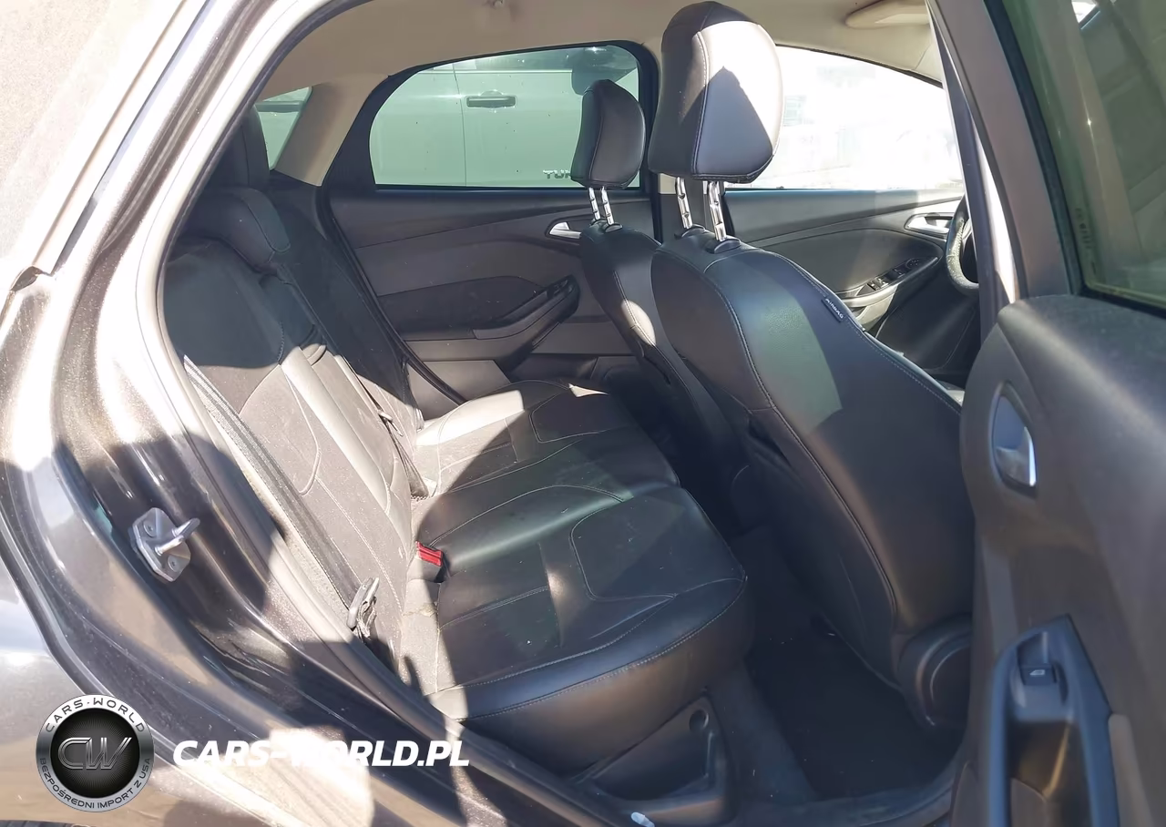 2015 Ford Focus Se VIN:1FADP3K26FL324418 - 8